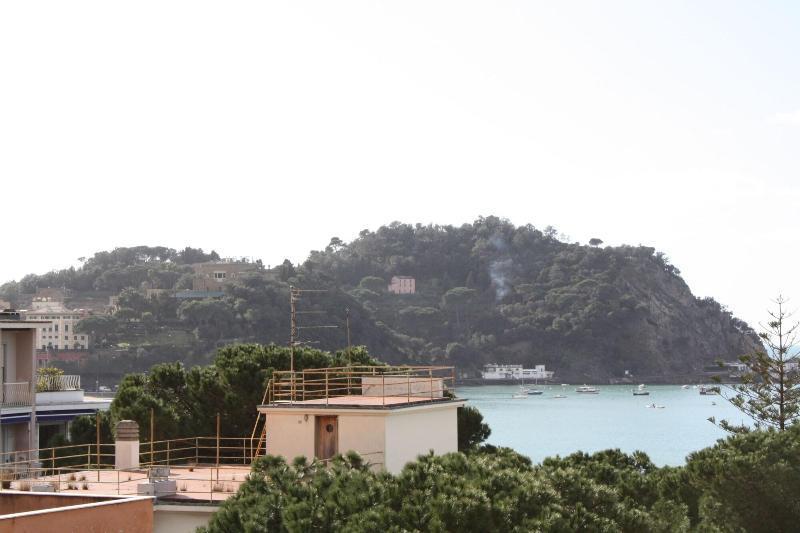 Genova 3*